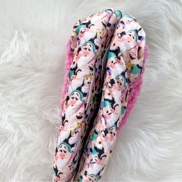 Disney Snow White & The Seven Dwarves Slipper Socks 💎 - Picture 2 of 3